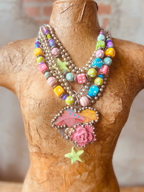 Retro Hippie Vibes Necklace