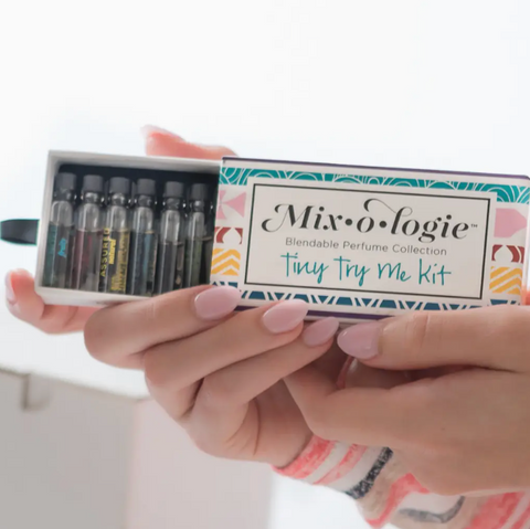 Tiny Perfume Kit