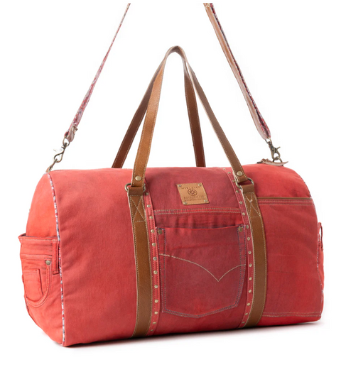 Wildberry Voyager Traveler Bag - Cranberry Smoke