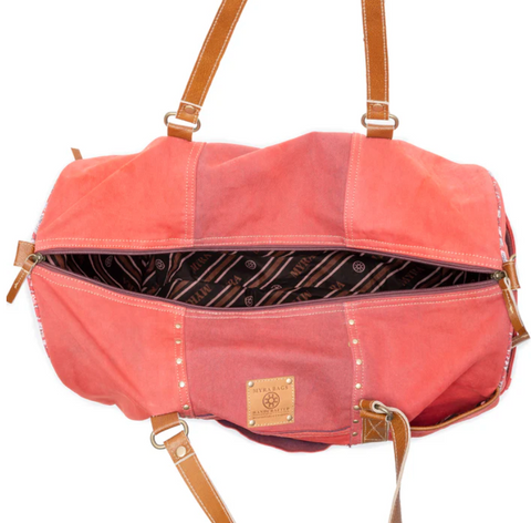 Wildberry Voyager Traveler Bag - Cranberry Smoke