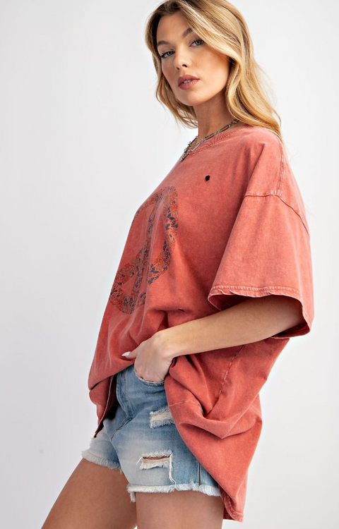 Distressed Peace Tee - Brick