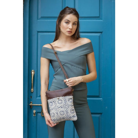 Ruggy Small & Crossbody Bag